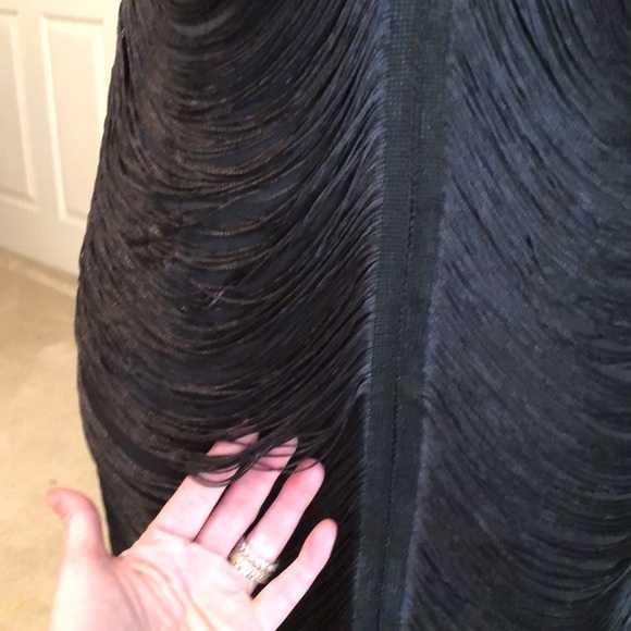 Plunge/Fringe -Pretty Little Thing -Dress in Black-Size 4 USA-Super Sexy - Picture 8 of 15